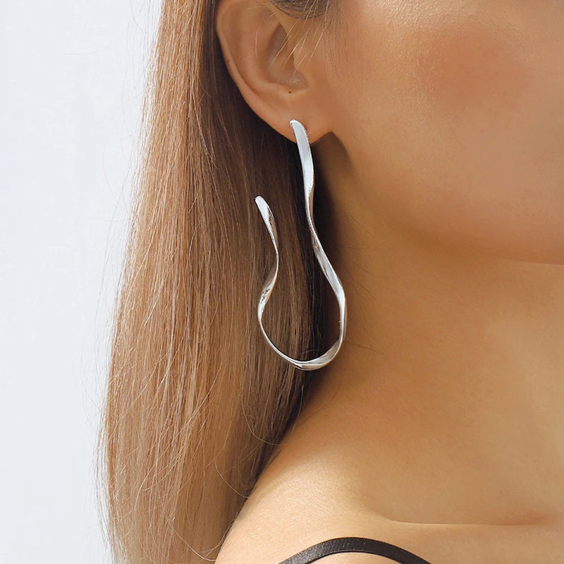 Waveform Hoops